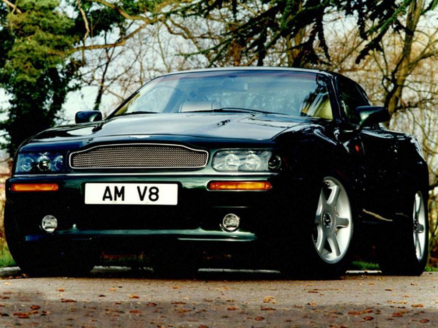  Aston Martin V8 Coupe 1996 года  (фото 10 из 17)